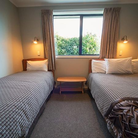 Coronation Park Holiday Park Ашбъртън Екстериор снимка