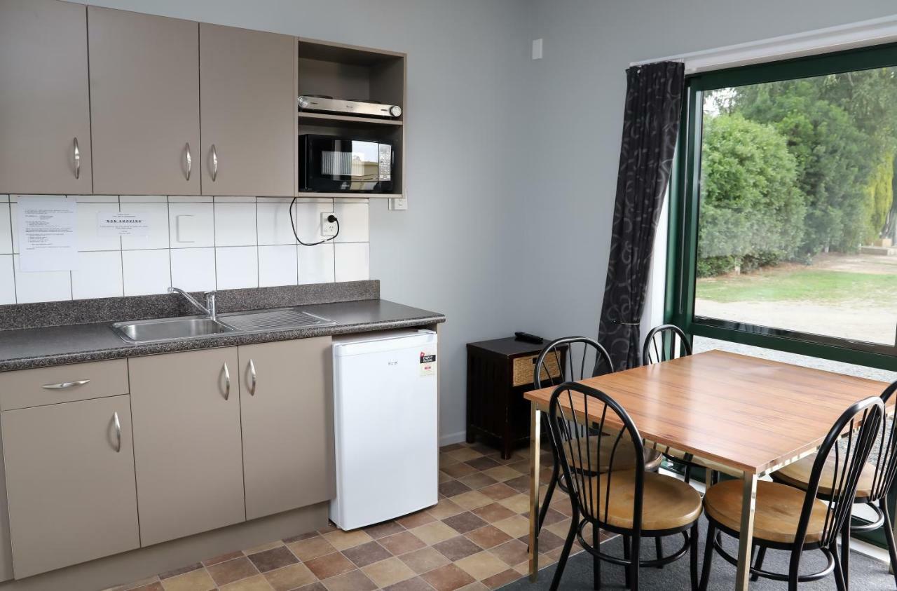 Coronation Park Holiday Park Ашбъртън Екстериор снимка