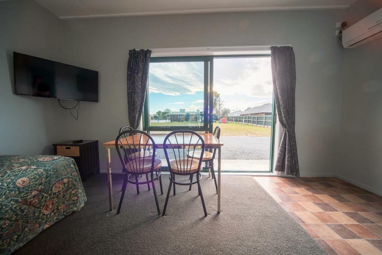 Coronation Park Holiday Park Ашбъртън Екстериор снимка
